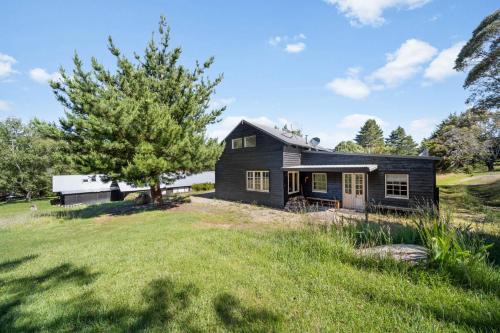 Crackenback House | Tukidale Cottage - 3BR Cottage l WiFi l Air-Con l Relaxing Location