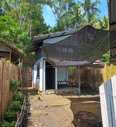 Puerto Princesa House | Tupi's Beachfront Minihouse