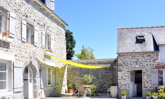 Etables-sur-Mer House | Turlurette (ESM100) by Interhome