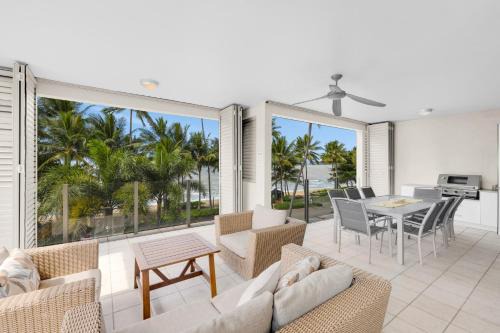 Palm Cove Apartment | Turquesa at Island Views—Beachfront Resort Living