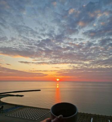 Constanta Apartment | Turquoise by the sea