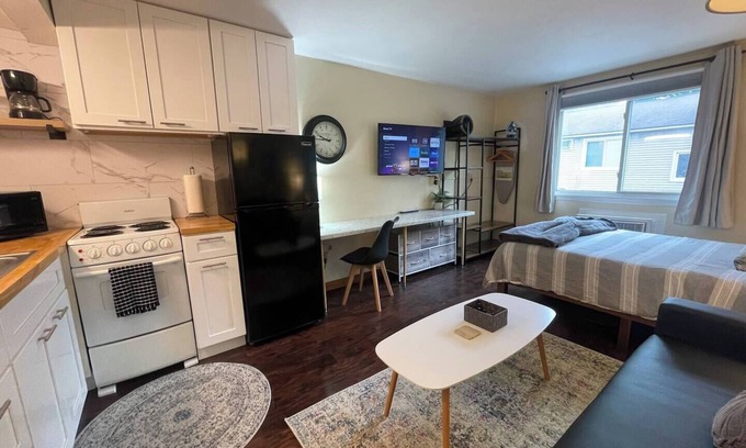 Eastside Apartment | Twin Oaks Extended Stay Studio - 2817 Apt 3
