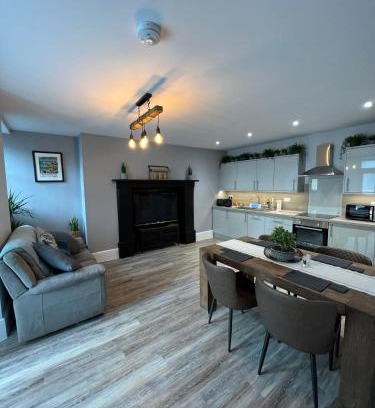 Plymouth Apartment | Two Bed Garden Apartment on the Plymouth Hoe