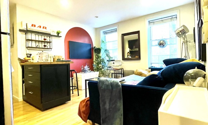 Harlem Apartment | Two bedroom in manhattan/10 min express ride to Columbus circle