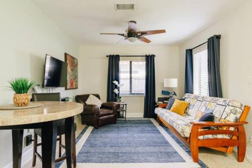 Pompano Beach Apartment | Two blocks from Beach - Walk to the water!