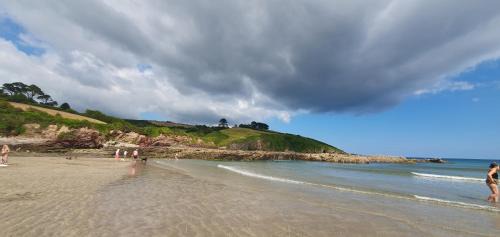 Looe House | Ty-Dee Holiday Home inside Polperro Holiday