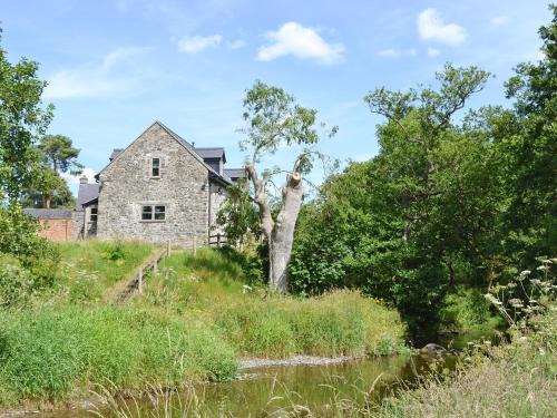 Oswestry House | Ty Rhyd