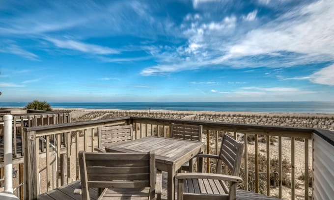 Tybee Island Apartment | Tybee Lights