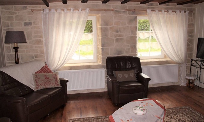 Mandray Cottage | Typical Vosges farmhouse renovated in a warm (3 *)