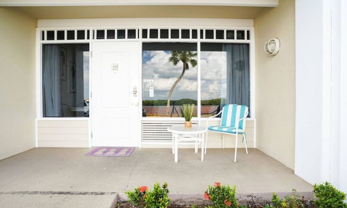 Ruskin Condo | U113- Twisted Palm - Private Beach Resort- ground unit