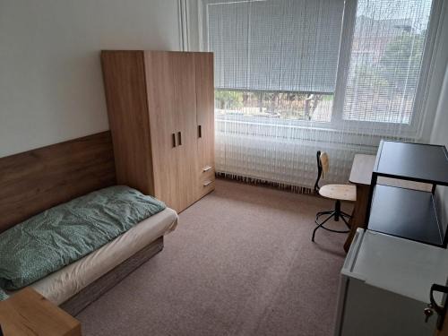 Surany House | Ubytovňa Šurany