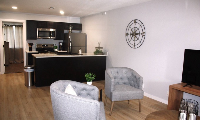 Manhattan Condo | Ultimate K-State Experience