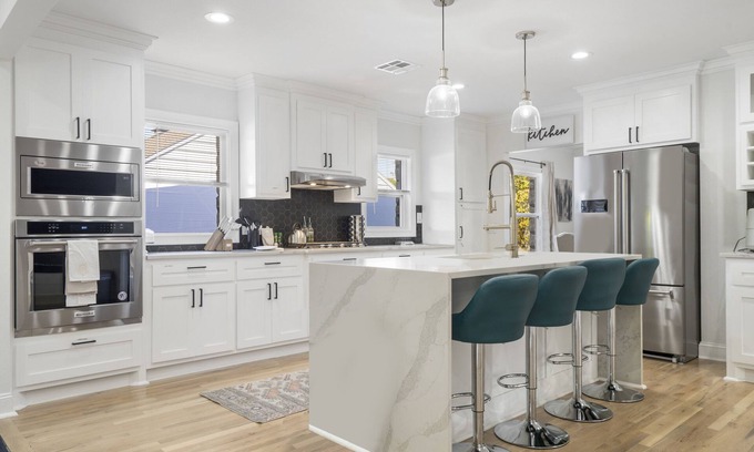 Cherry Street House | Ultra Luxury 2,500ft² | Utica Square | Playroom