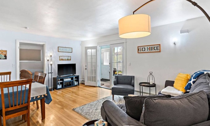University Area House | UMED Area - Close to Universities & Hospitals