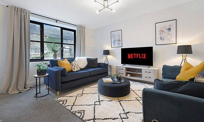 Bowes House | Unicorn House, Hot Tub, Near Barnard Castle