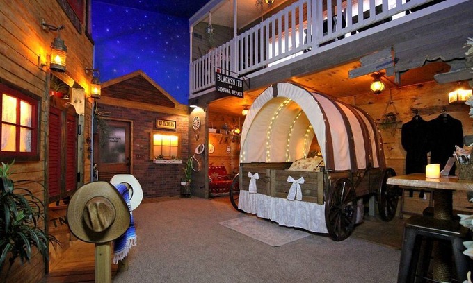 Villa Rica House | Unique Romantic Getaway near Atlanta, Georgia