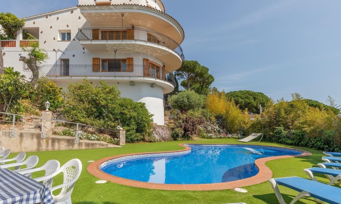 Castell-Platja d'Aro Villa | Unique space with private pool in Platja d'Aro