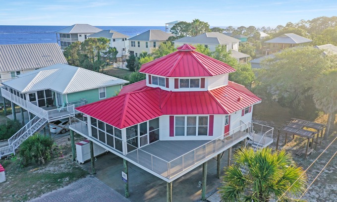Indian Pass House | Unique & spacious w/Gulf views throughout, easy walk to beach ~ DeLight House