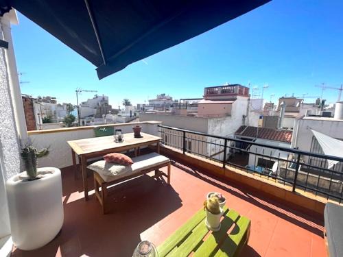 Sitges Town Center Apartment | Unique studio Apartment with amazing terrace Sitges centre beach