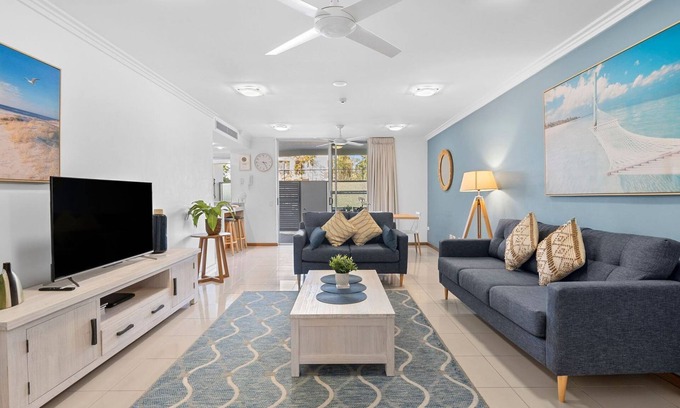 Coolum Beach Apartment | Unit 30-31 12 Perry Street