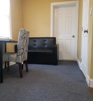 Seat Pleasant Apartment | Unit-D Private unit near downtown Washington DC and metro train station