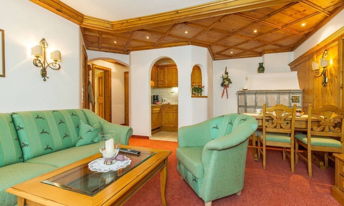 Ruhpolding Apartment | Unternberg 45 b. 50 sqm, balcony, kitchen, 1 bedroom, living room, max 4 pers, WLAN