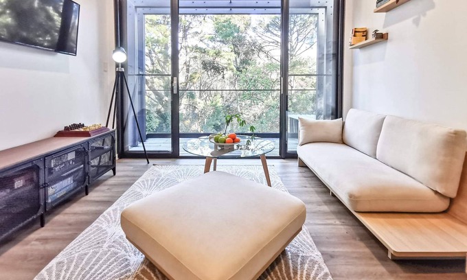 Piccadilly House | Unwind in a Luxury house in the Adelaide hills