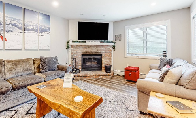 Ludlow Condo | Updated condo with water views, fireplace, ski-in/out, washer/dryer, & tennis