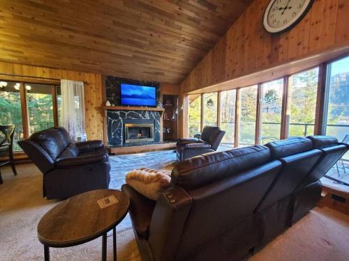 West Juneau House | Updated Duplex with Mountain & Filtered Water View