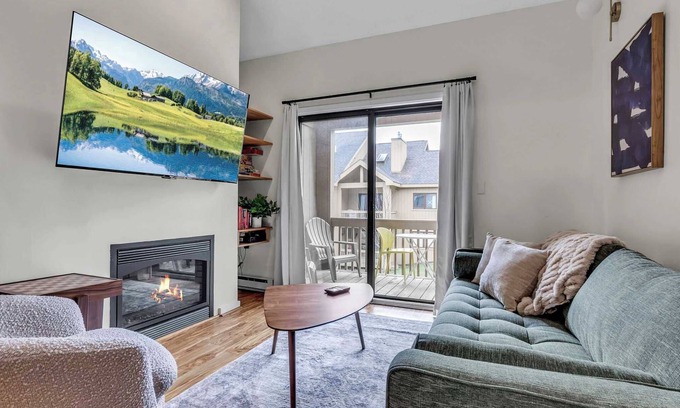 Great Valley Condo | Updated Ski In Ski Out Condo Holiday Valley