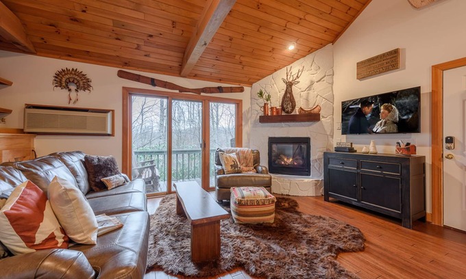 Boone Cottage | Upscale Cottage Near Blue Ridge Parkway