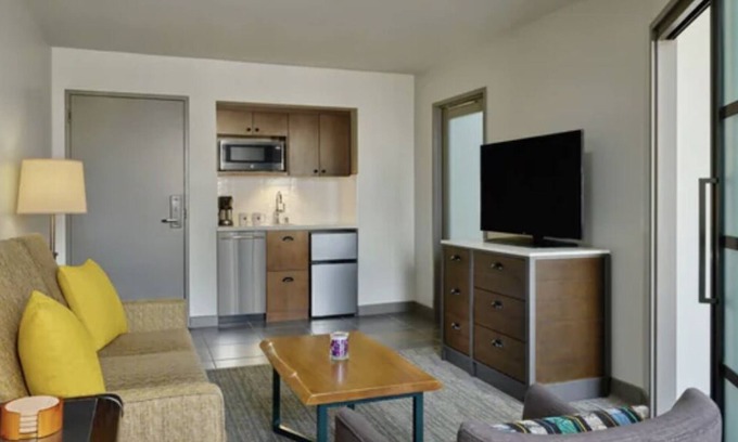Civic Core Apartment | Upscale hotel suite in GasLamp District — Comic Con 2023