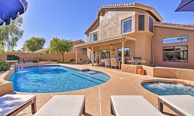 Ahwatukee Foothills House | Upscale Phoenix Abode Walk to South Mountain Park