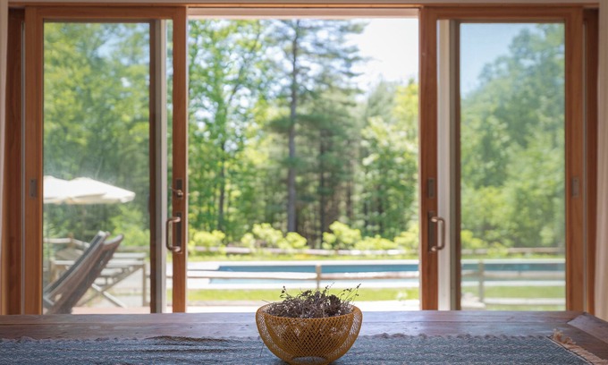 Kerhonkson Cottage | Upstate Kerhonkson Cottage on 2 acres w/firepit and covered patio to guesthouse