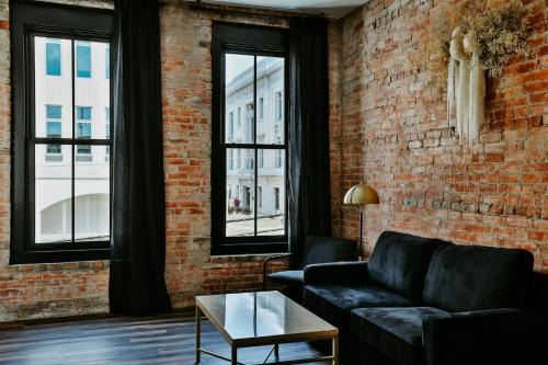 Edwardsville Hotel | Urban Collective Boutique Hotel