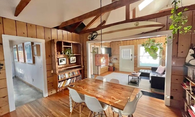 Venice House | Urban Farmhouse 3BR/1.5BA in Venice – Walk to Abbot Kinney