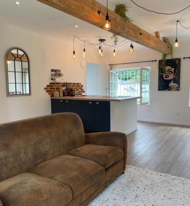 Lisieux Apartment | Urban Loft & Country Vibes