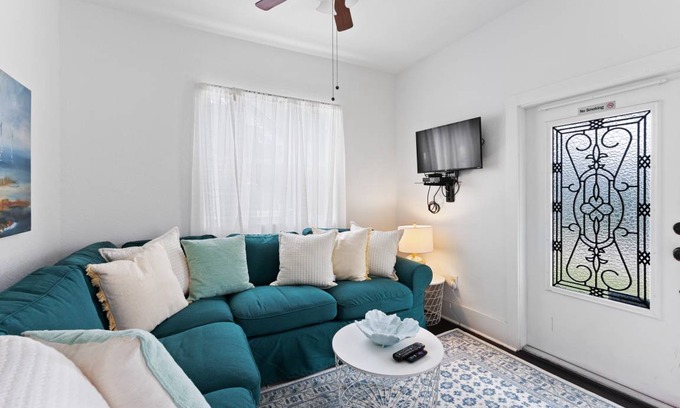 Historic District Apartment | 44 m² Apartment ∙ 1 bedroom ∙ 3 guests