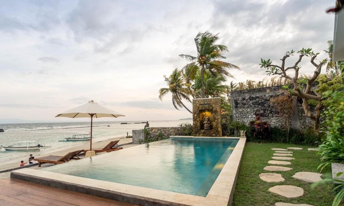 Candi Dasa House | Utama Villas Beach Front Candidasa