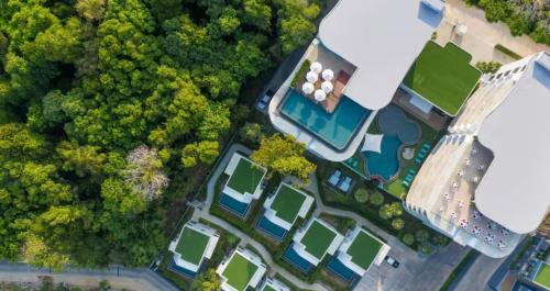 Nai Harn Apartment | Utopia Phuket Naiharn Beach Grand Resort & Spa