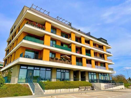 Nivy Apartment | Výnimočný, svetlý, byt s parkovaním!