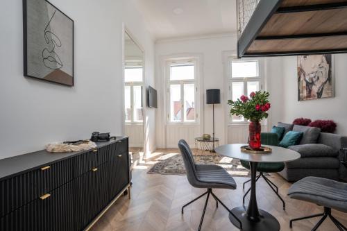 Sopron Apartment | V62 studio apartments- Downtown Sopron