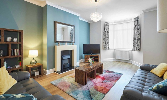 Seaham House | Vacant Nest | Park View | 2 Bedroom | Wifi