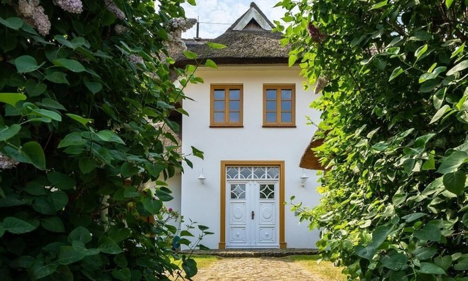 Althagen Apartment | Vacation apartment "Ahrenshooper Landhaus 01"