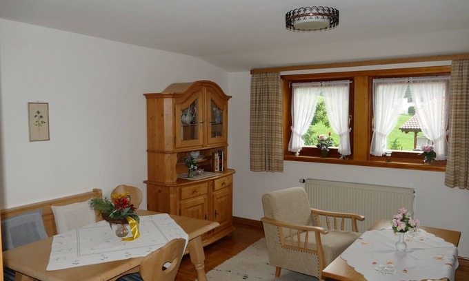 Marquartstein Apartment | Vacation apartment 2, up to 5 persons, 80 sqm, 2 bedrooms, balcony