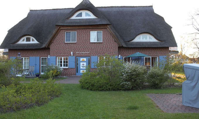 Dierhagen Ost Apartment | Vacation apartment/apartment for 2 guests with 66m² in Dierhagen (93638)