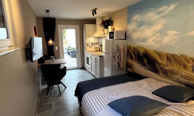 Zentrum Apartment | Vacation apartment Bös Lütte Stuuv in Husum for up to 2 people