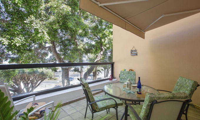 San Andres Apartment | Vacation Apartment 'By The Sea' with Balcony and Wi-Fi