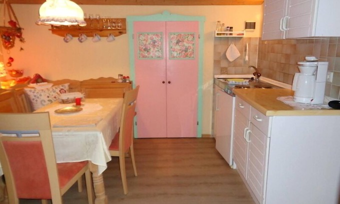 Inzell Apartment | Vacation apartment Bergblick, 3 pers, 1 bedroom, 1 bed-sitting room, balcony, 45 sqm