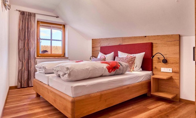 Wegscheid Apartment | Vacation apartment Mohnblume with terrace and outdoor seating area